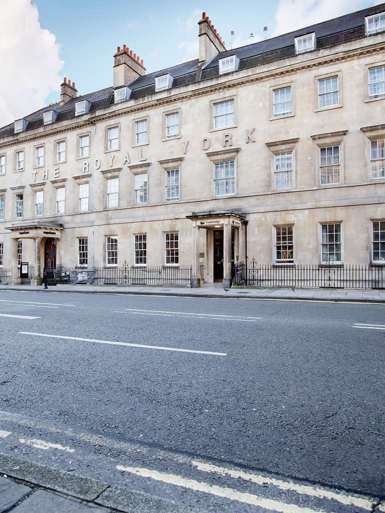 Travelodge Bath Central ภายนอก รูปภาพ